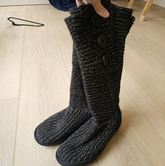 UGG VTG y2k Classic Cardy Black Gold Metallic Tall Button Knit Boots - Picture 4 of 9